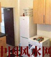 来宾你家冰箱还在这里放？难怪财运会这么差！